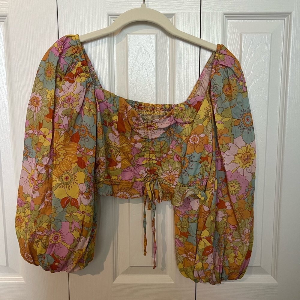 Show Me Your MuMu groovy blooms cropped top